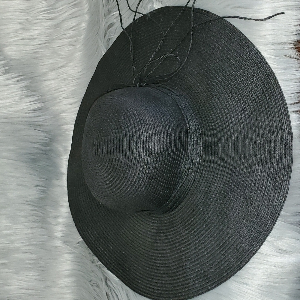 Black Straw Sun Hat